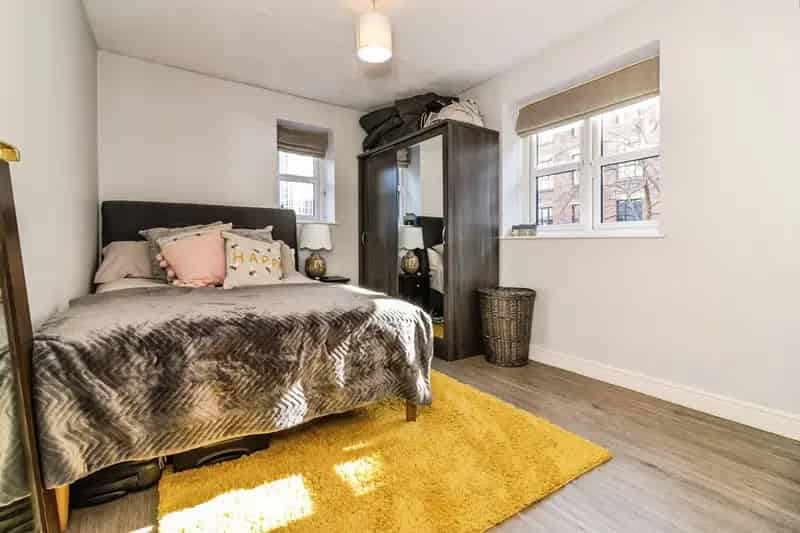 3 Bedroom Flat for Sale Manchester M1 Piccadilly Village