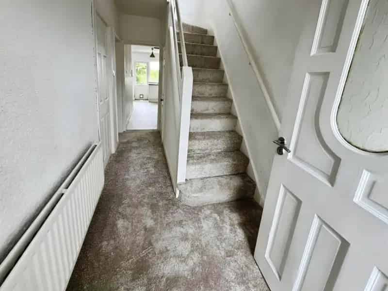 3 Bed Semi-Detached House For Sale No Chain