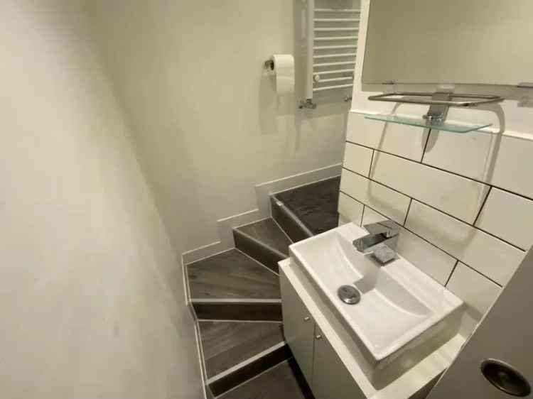 1 Bedroom Flat To Rent Available Now