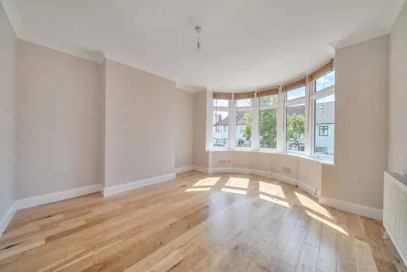 Four Bedroom House near Crystal Palace