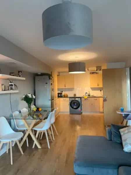 Spacious 2 King Bed Apartment Near Camden Highbury Kings Cross