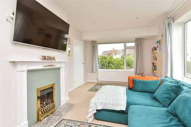 2 Bed House for Sale Stunning Coastal Views