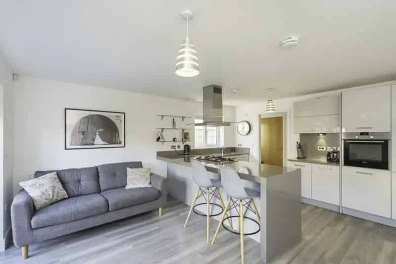 5 Bedroom House To Rent Available August 16 2025