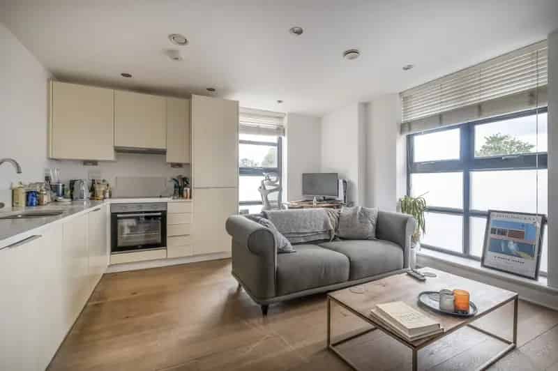1 bedroom flat for sale