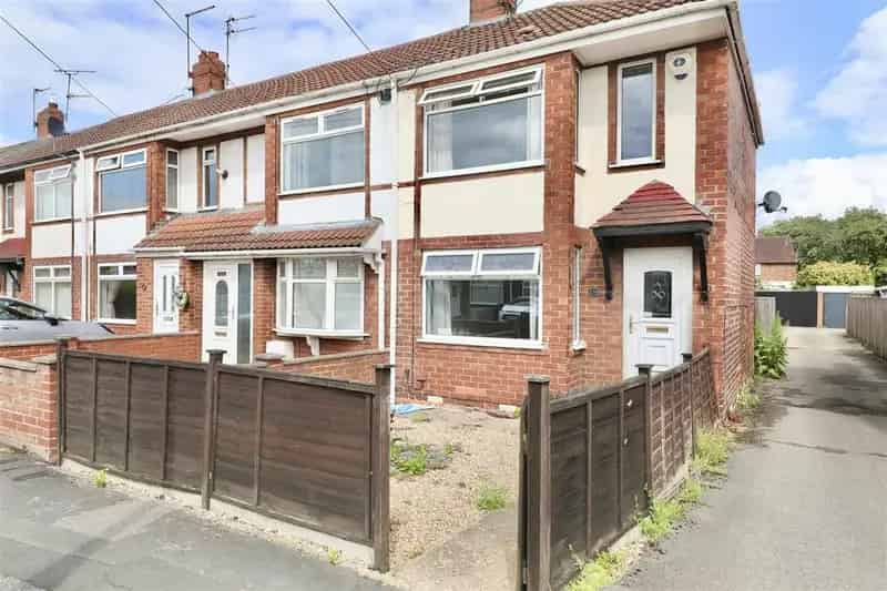 2 Bedroom End of Terrace House for Sale