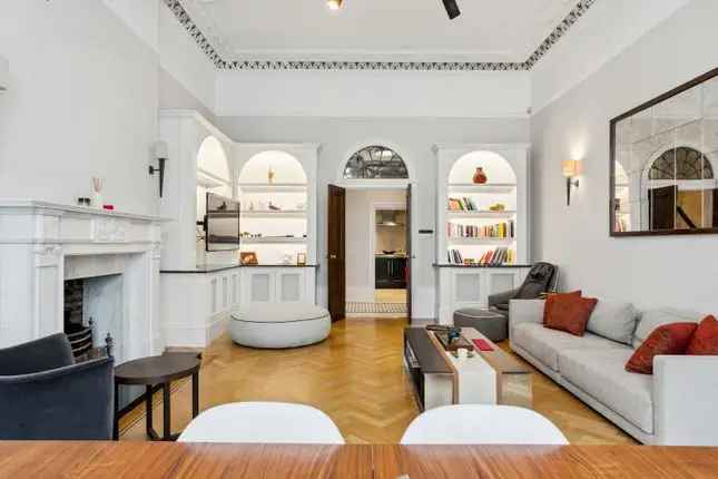 Flat for sale in De Vere Gardens, Kensington W8