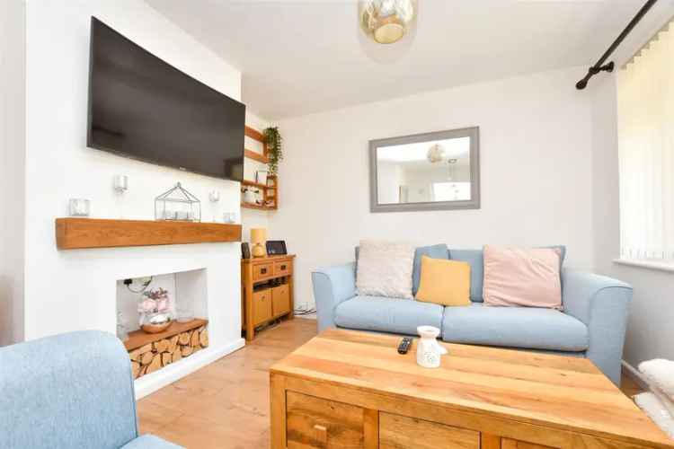 2 Bedroom Detached Bungalow For Sale Near Heathfield
