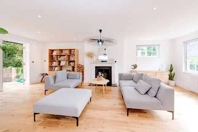 Four Bedroom Detached House for Sale Hampstead Way London NW11