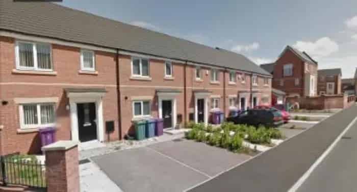 2 Bed House in Breckfield - Family Home