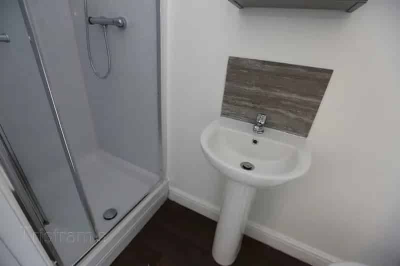 1 Bedroom Studio House to Rent for Students