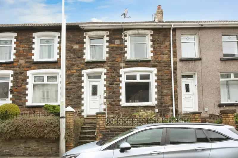 3 bedroom terraced house