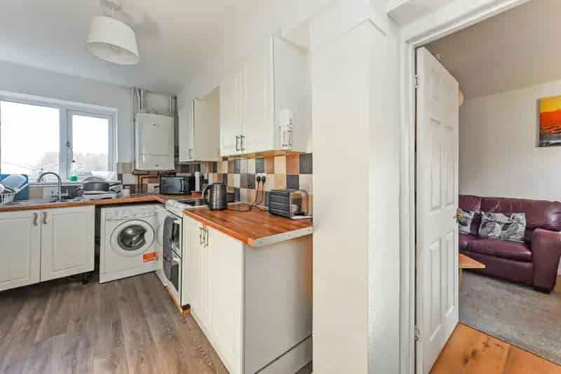 6 Bedroom House To Rent Available 2025
