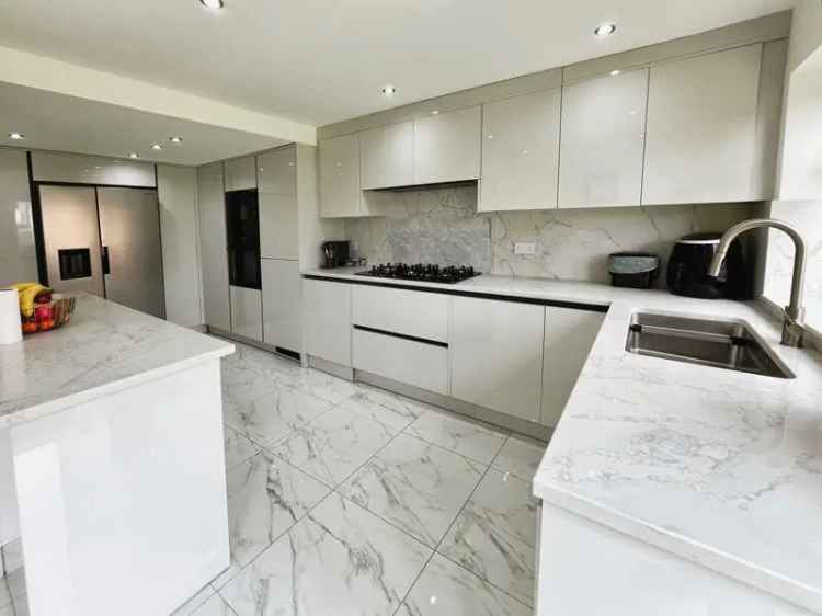 5 Bedroom Semi Detached House for Sale in Heaton Bolton