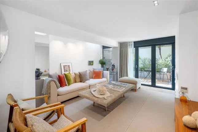 3 Bedroom House for Sale near Sloane Avenue, Chelsea