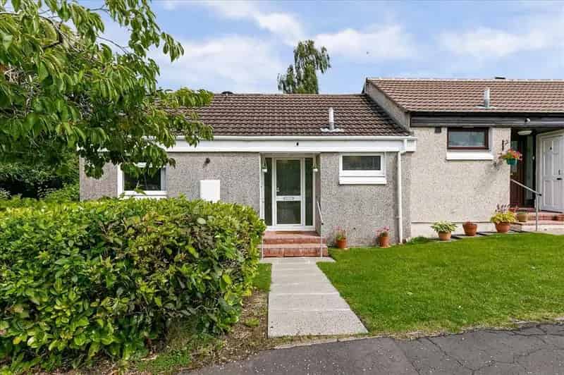 1 Bedroom Bungalow for Sale