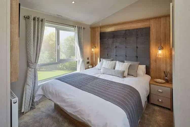 2 Bed Furnished Lodge Allerthorpe Golf Country Park Hot Tub