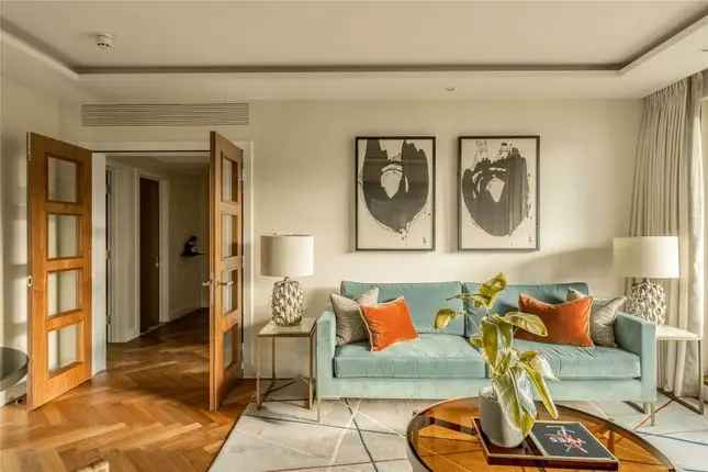 2-Bed Flat South Kensington 2 Balconies Modern Luxury