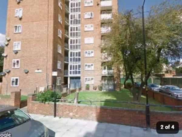 2-Bed Flat Southwark - Balcony, Garden, Right to Buy, Near Schools