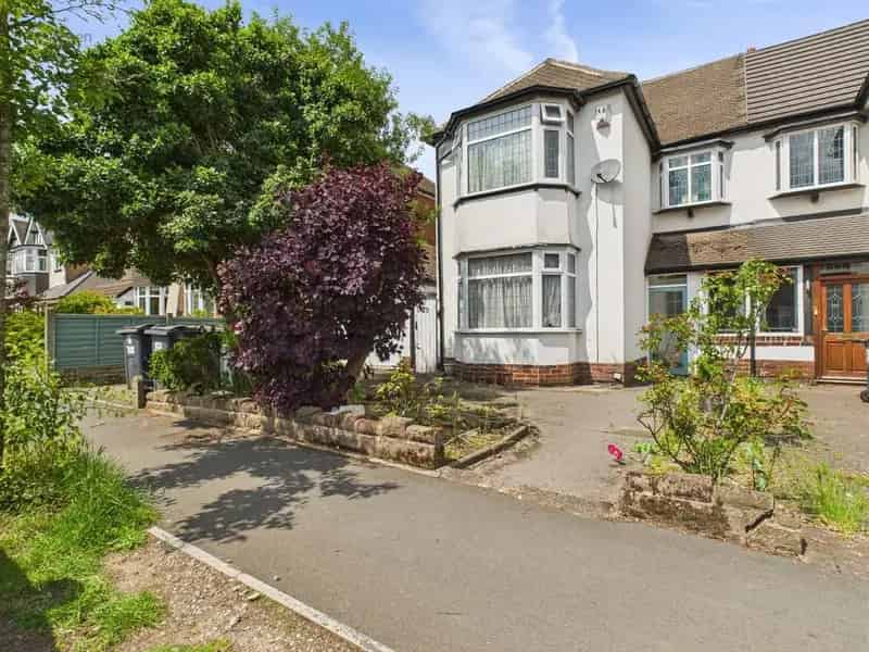 3 Bedroom Semi Detached House For Sale Boldmere