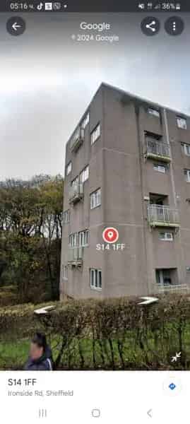2 Bedroom Apartment with 2 Terraces Near Shops and Bus