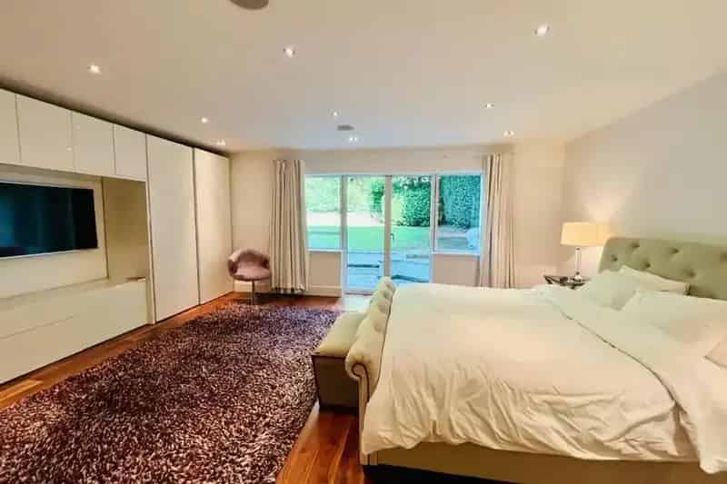 3 Bedroom Flat for Sale in Gated Art Deco Development