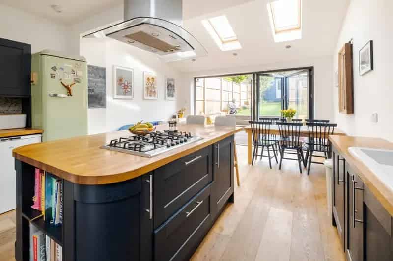 3 Bedroom Mid-Terraced House for Sale Near Excellent Schools