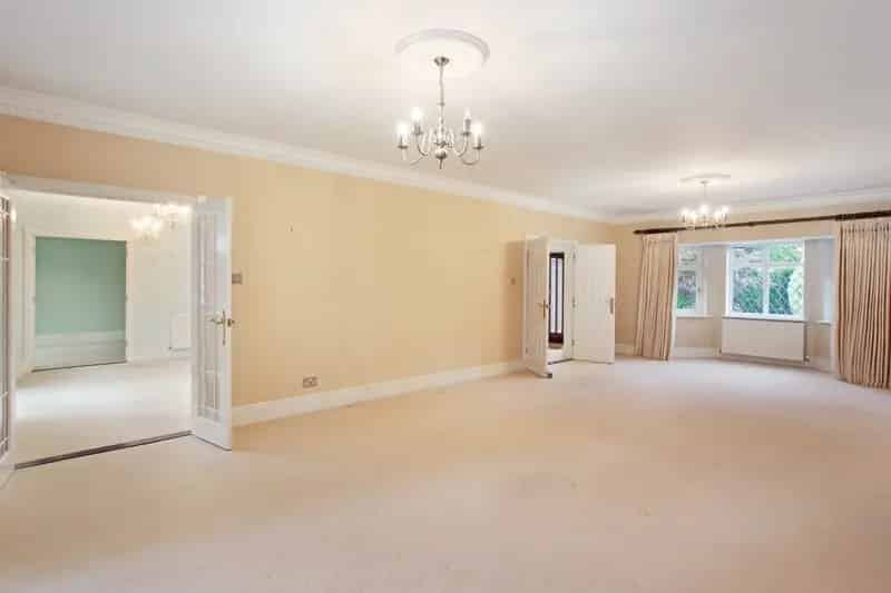 6 Bedroom Detached House to Rent