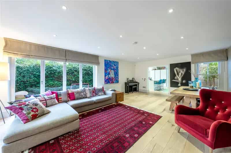 4 Bedroom Flat Apartment in Little Venice
