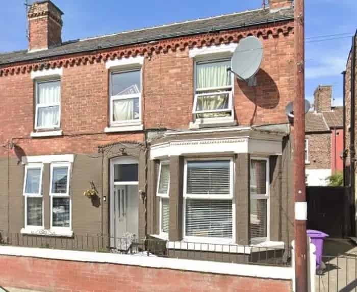 2 Bed Flat Wavertree Picton Gas Central Heating Street Parking