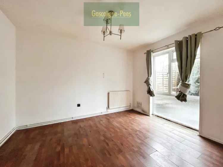 1 Bedroom Maisonette Brighton Hill Near Amenities