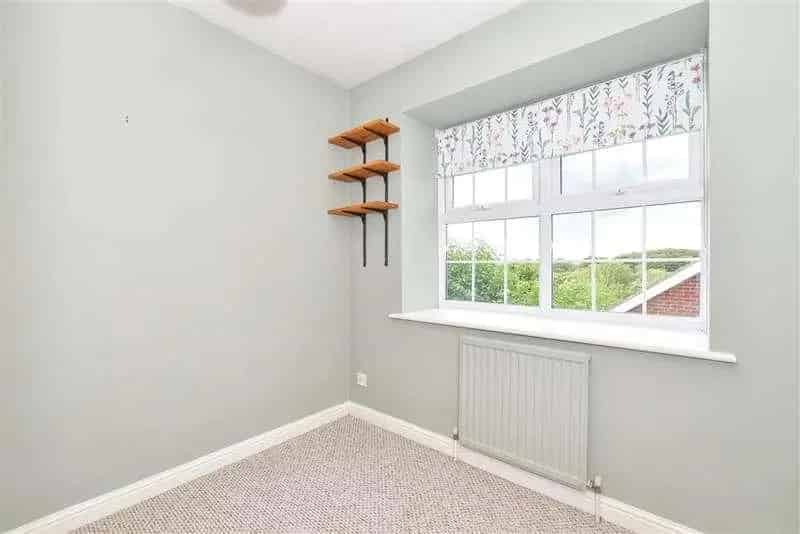 3 Bed House for Sale Arundel Chain Free Garage Parking