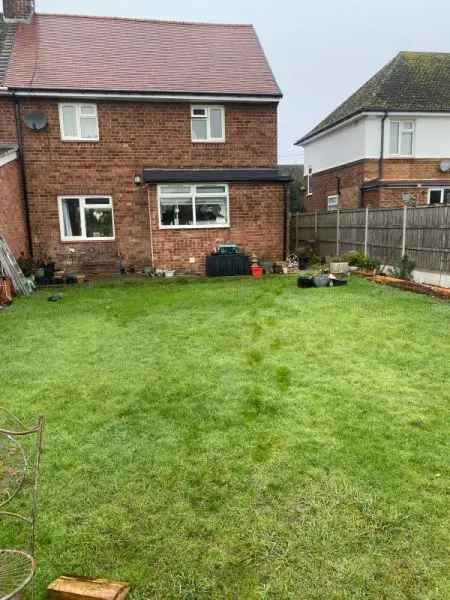3 Bed Semi Detached House Alcester Driveway Garden