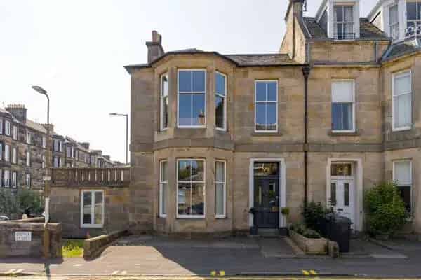 Family Home in South Edinburgh Modern Contemporary Interior