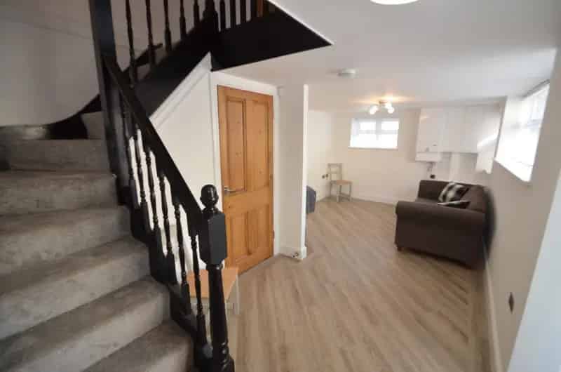 1 Bedroom Detached House to Rent