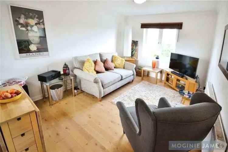 2 Bedroom Flat for Sale City Centre Parking