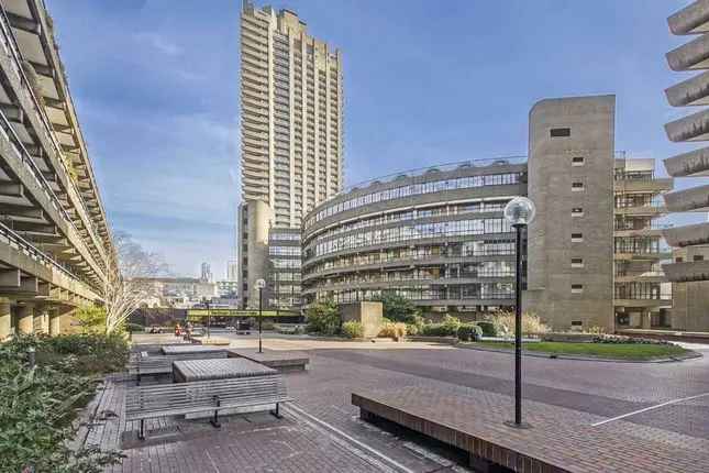 Flat to rent in Barbican, London EC2Y