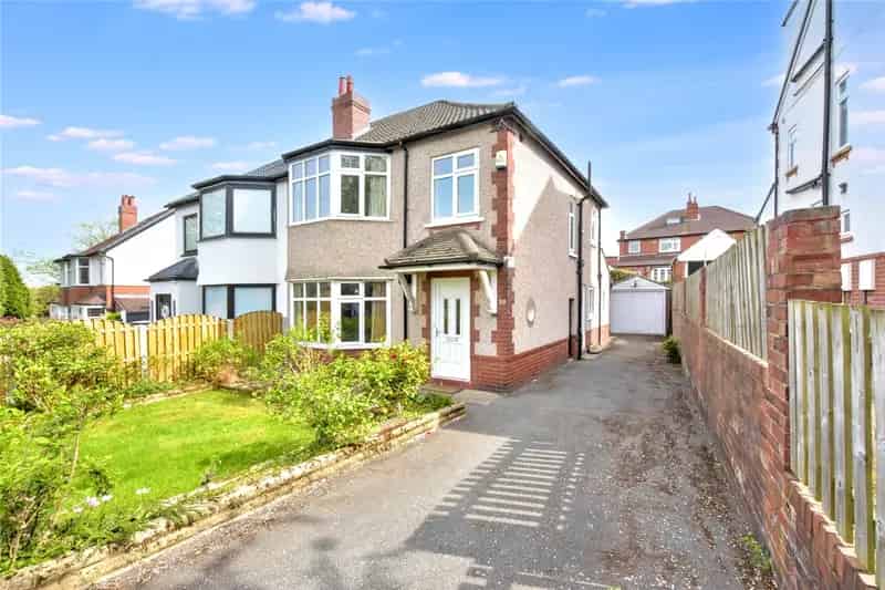 Spacious 3 Bed Semi Detached House in Becketts Park Ready for Modernisation