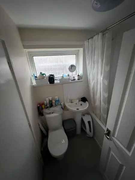 Flat For Rent in Stevenage, England