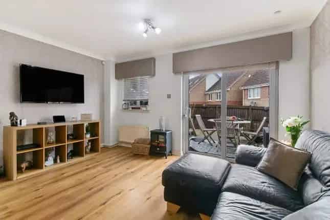 Mid Terraced House Glasgow City Centre