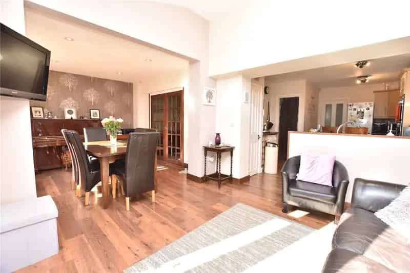 Extended Semi-Detached Family Home near Temple Newsam