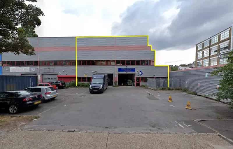 Refurbished Units Cowley Road Acton W3 10 Parking Spaces