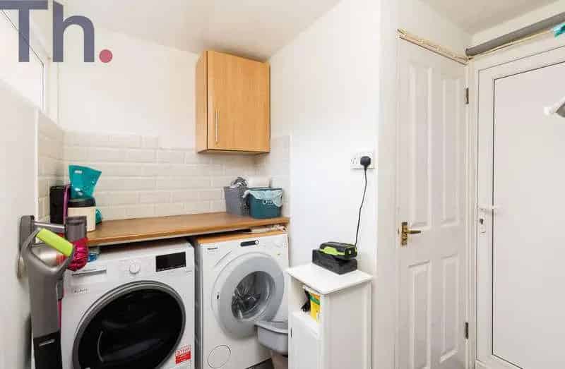 3 Bed Semi-Detached House For Sale