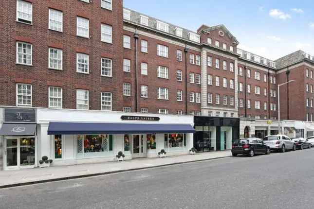 Flat to rent in Pelham Court, London SW3