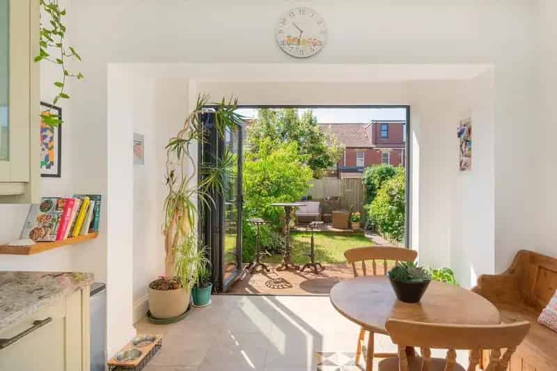 3 Bedroom Edwardian Terrace House For Sale