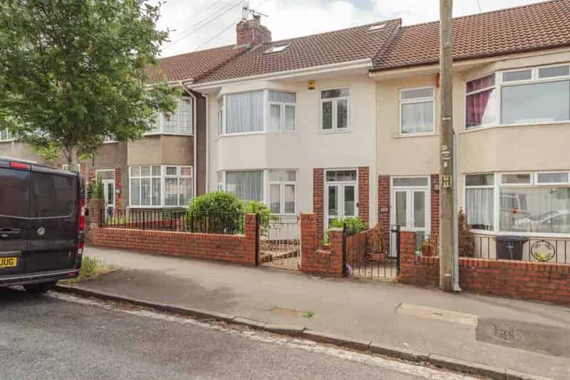 4 Bedroom Terraced House for Sale Sylvia Avenue
