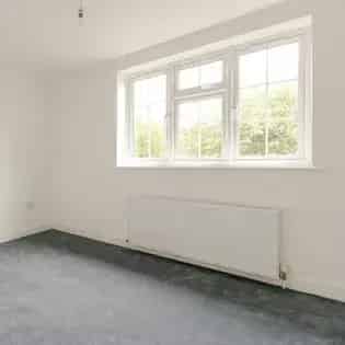 2 rooms house of 77 m² in London