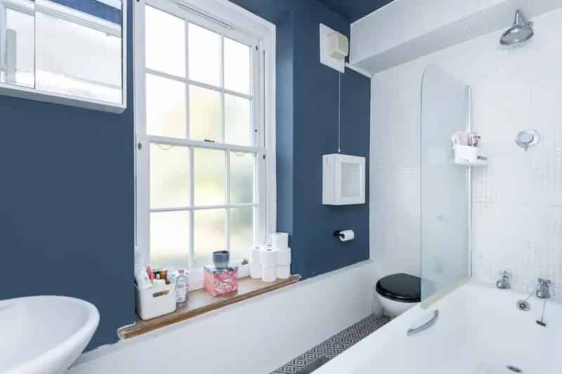 Flat For Sale , London, England