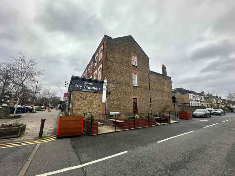 4 Bedroom Semi Detached House to Rent