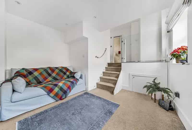 1 Bedroom Cottage for Sale
