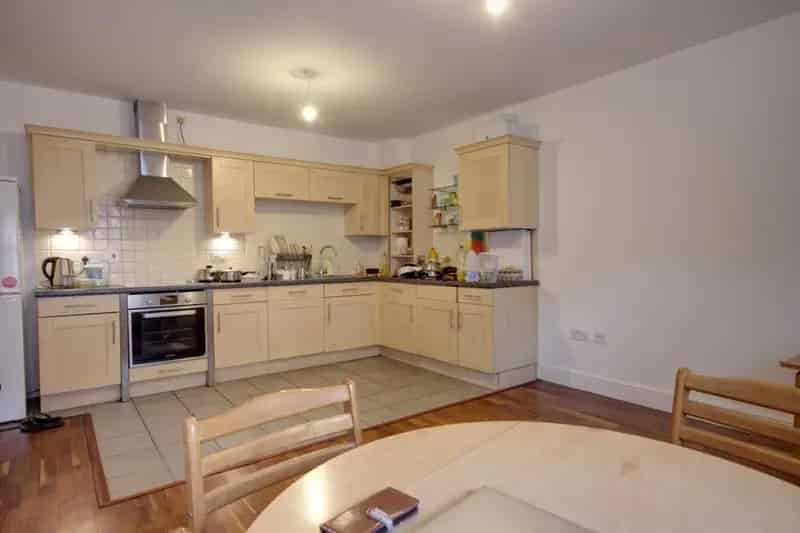 2 Bedroom Flat for Sale in Central Reading